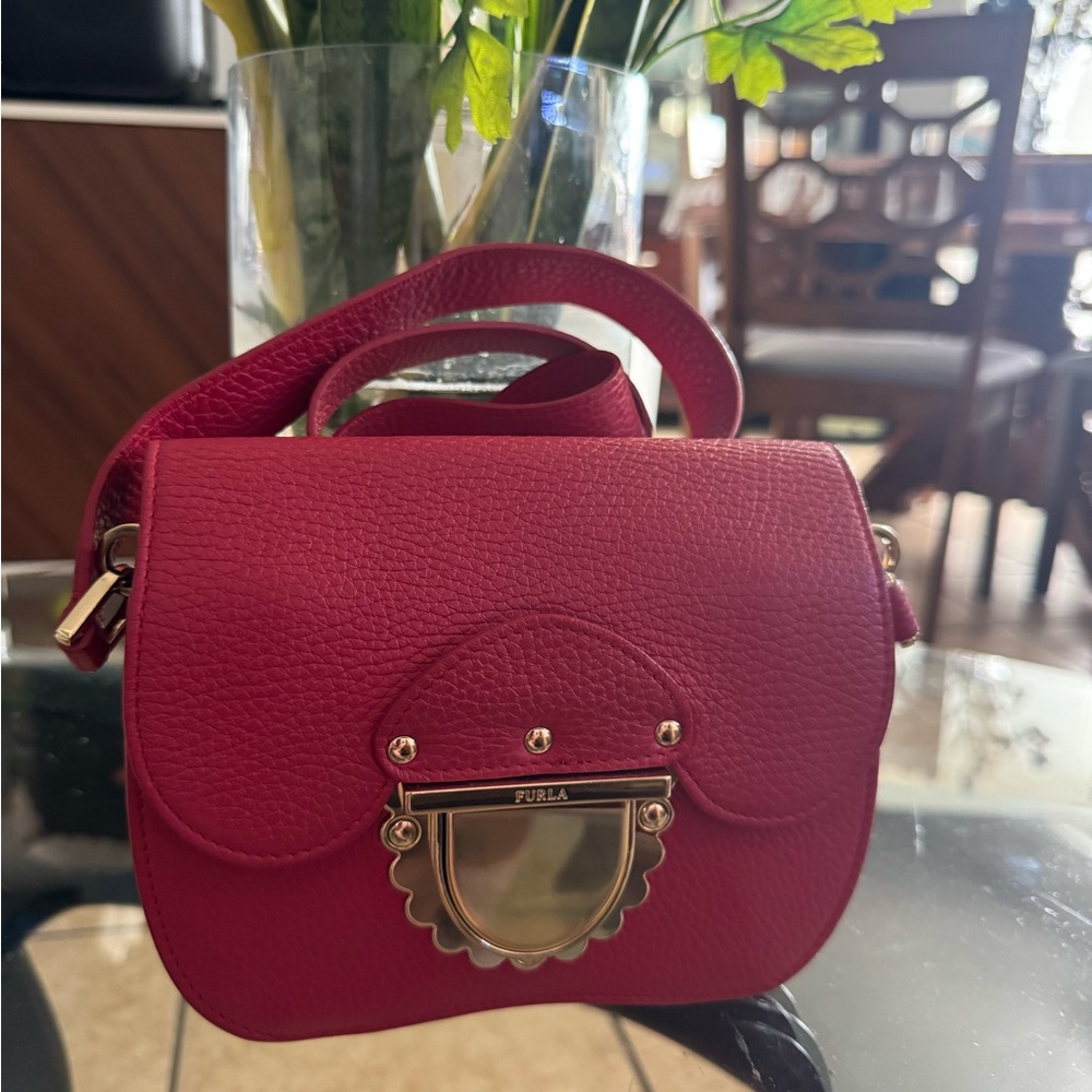 Furla Elegant Tan Leather Wallet
